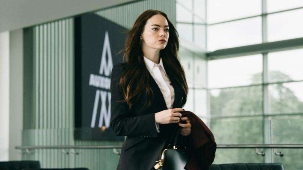 emma stone bugonia conspiraciones paranoia comedia negra remake coreano